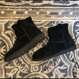 Black Ugg Boots